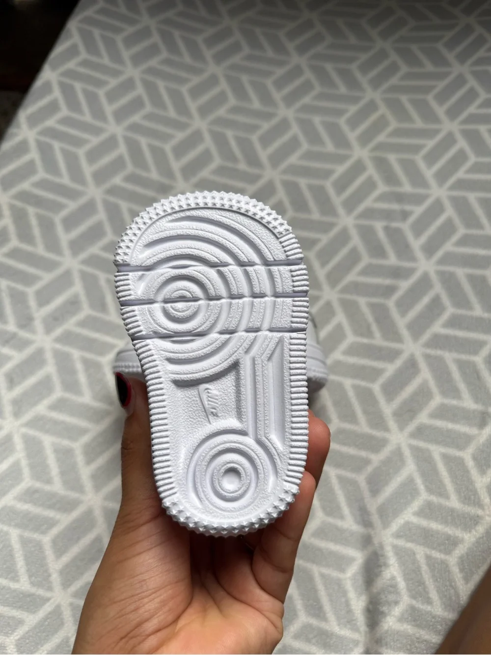 Nike Kids White Low-Top Sneakers with Classic Swoosh